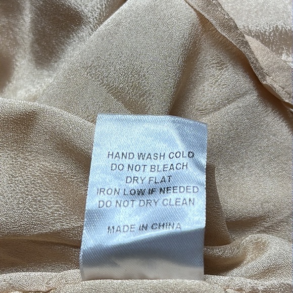 NWT Good Times One-Shoulder Ruched Wrap Dress in Champagne Size L - Picture 16 of 16